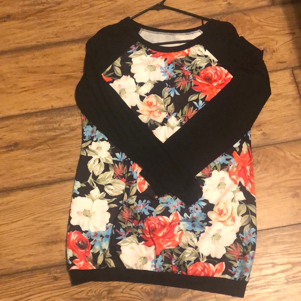 Floral top